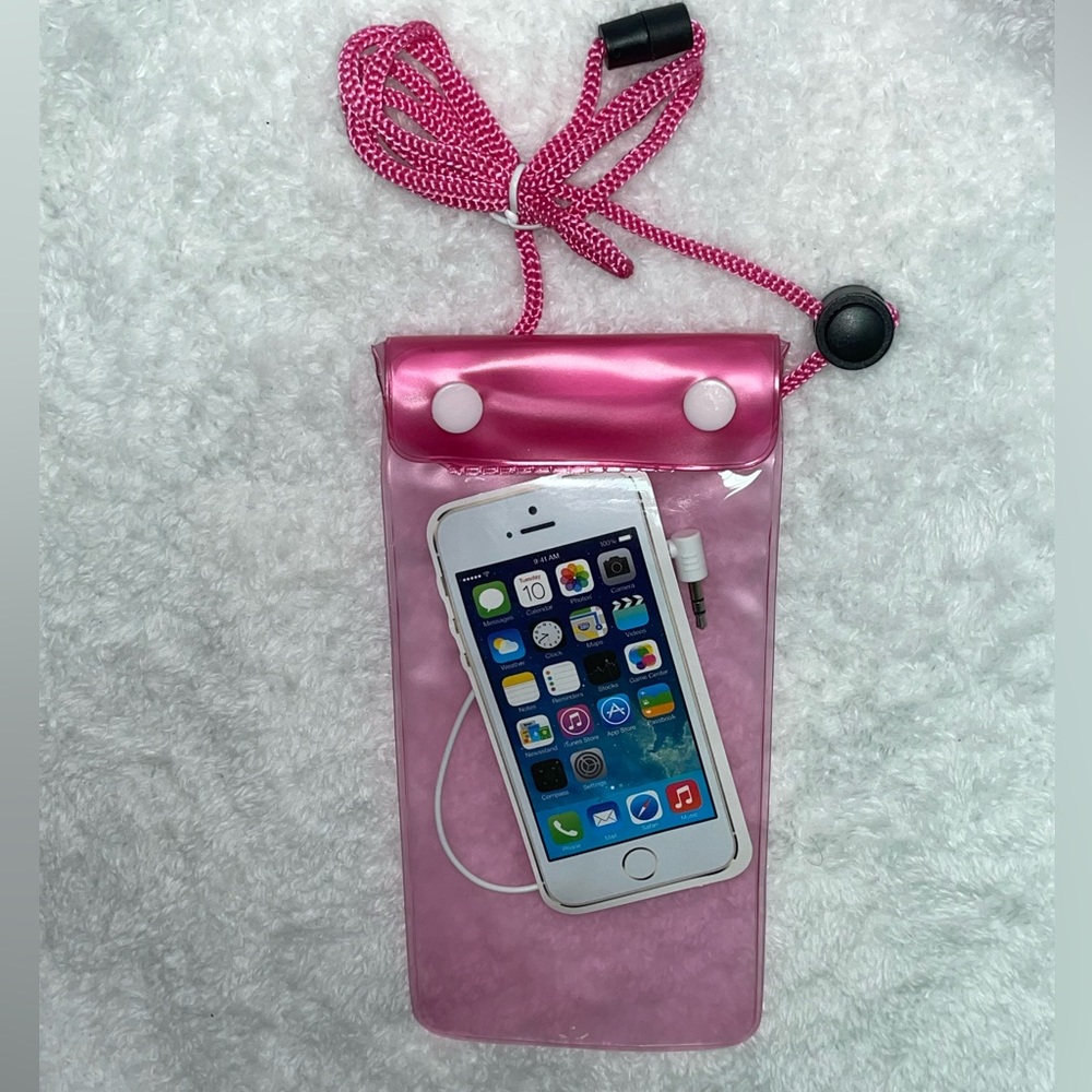 Water Resistant Phone Pouch